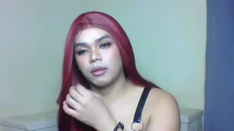 Snapshot of tarahriches chatting on 10.04.25 tarahriches online show from 10.04.25