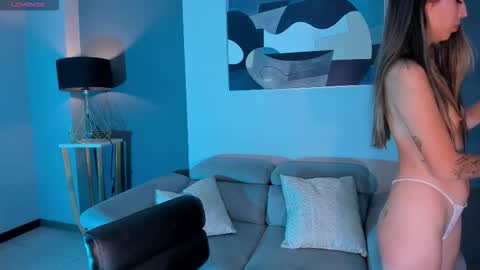 Snapshot of taralawrence chatting on 10.05.25 Tara Lawrence online show from 10.05.25