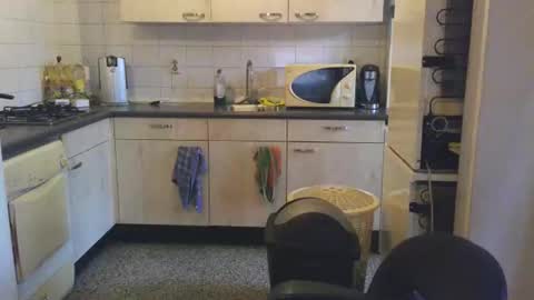 Genaro Thode online show from 09.17.25