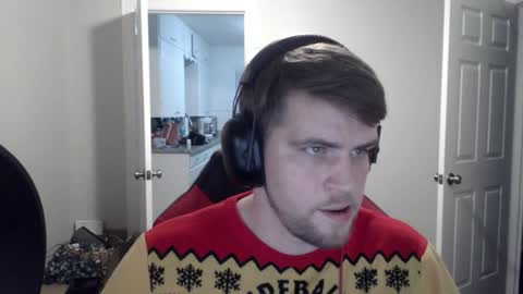 Snapshot of tarus333 chatting on 12.31.24 tarus333 online show from 12.31.24