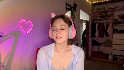 Snapshot of tashajovich chatting on 03.01.26 Darlin online show from 03.01.26