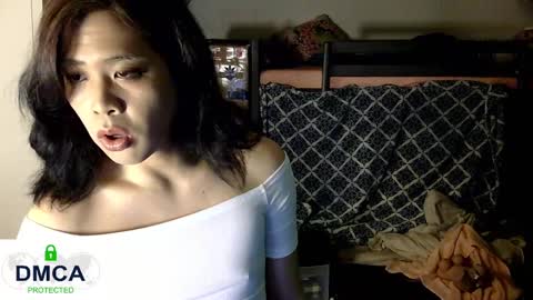 Snapshot of tashakai chatting on 01.04.25 TashaKai online show from 01.04.25