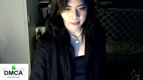 Snapshot of tashakai chatting on 01.12.25 TashaKai online show from 01.12.25