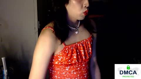 Snapshot of tashakai chatting on 02.06.25 TashaKai online show from 02.06.25