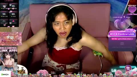 Snapshot of tashakai chatting on 05.21.26 TashaKai online show from 05.21.26