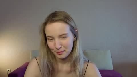 Snapshot of tashinapetitto chatting on 05.08.26 Your Ressie online show from 05.08.26