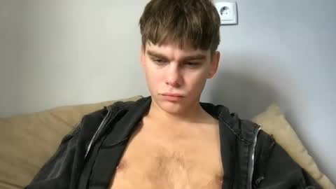 Snapshot of tasteithorny chatting on 09.30.25 tasteithorny online show from 09.30.25