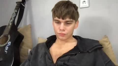 Snapshot of tasteithorny chatting on 10.10.25 tasteithorny online show from 10.10.25