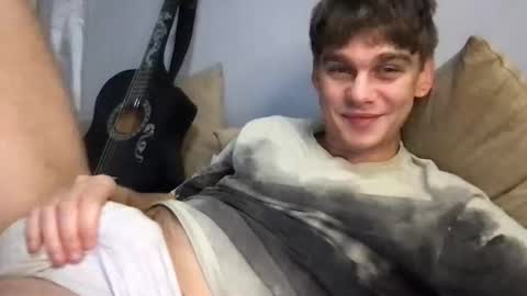 Snapshot of tasteithorny chatting on 10.10.25 tasteithorny online show from 10.10.25