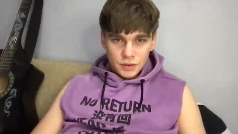 Snapshot of tasteithorny chatting on 10.13.25 tasteithorny online show from 10.13.25