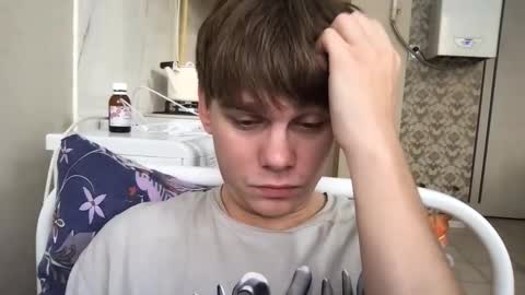 Snapshot of tasteithorny chatting on 11.01.25 tasteithorny online show from 11.01.25