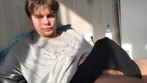 Snapshot of tasteithorny chatting on 11.09.25 tasteithorny online show from 11.09.25