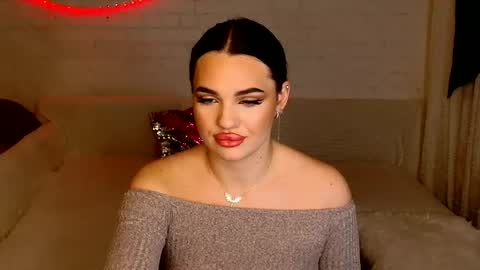 tasty_babyy online show from 12.22.24