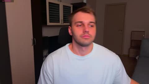 Snapshot of tasty_justin chatting on 05.13.26 My shows 2100500 UTC3 online show from 05.13.26