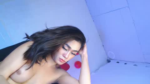 Vannesa online show from 02.15.25