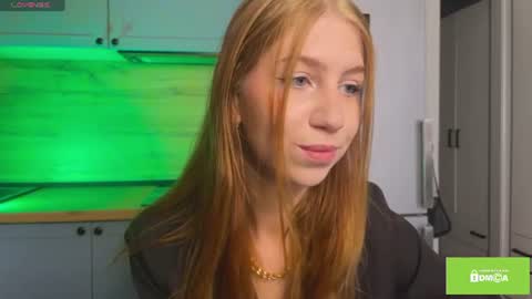 Snapshot of tastyvinni chatting on 07.07.26 Veni online show from 07.07.26