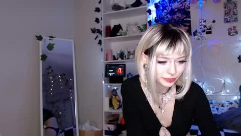 Snapshot of tata_goth chatting on 02.24.25 Tata online show from 02.24.25