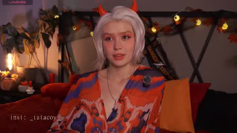 Snapshot of tatacoy chatting on 10.26.25 TataCoy online show from 10.26.25