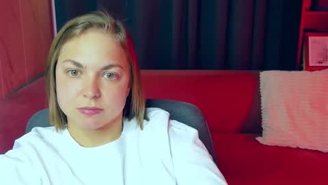 Snapshot of tataflower chatting on 02.26.26 Tata online show from 02.26.26