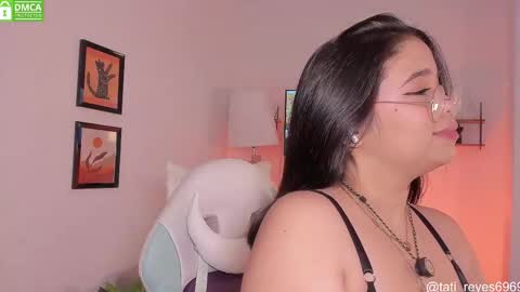 Snapshot of tati_reyes chatting on 09.28.25 Tatiana --- Schedule Monday to Sundays 800 to 200 UTC-5 online show from 09.28.25