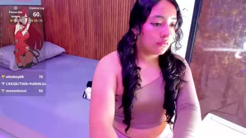 Snapshot of tatiana_ross_ chatting on 10.19.25 tATIANA online show from 10.19.25