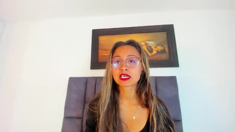 Snapshot of tatiana_valencia chatting on 05.07.26 Tati online show from 05.07.26