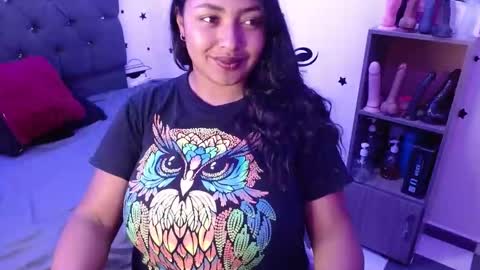 Snapshot of tatiana_wd chatting on 12.19.24 tatiana online show from 12.19.24