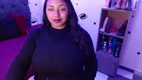 Snapshot of tatiana_wd chatting on 01.22.25 tatiana online show from 01.22.25