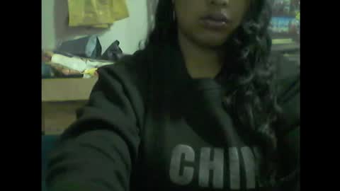 Snapshot of tatiana_wd chatting on 02.19.25 tatiana online show from 02.19.25