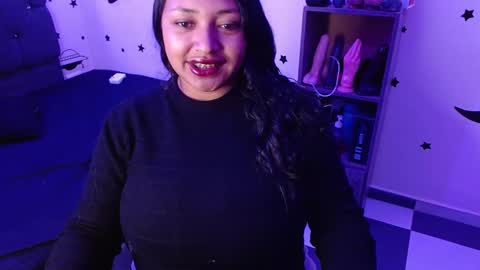 Snapshot of tatiana_wd chatting on 02.24.25 tatiana online show from 02.24.25