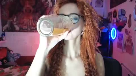 Snapshot of tatianaromanova chatting on 05.20.26 Tatiana online show from 05.20.26