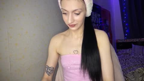 tatika_williams online show from 12.22.25