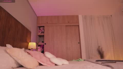 Snapshot of tatikiss_ chatting on 02.12.26 Tatiana independent girl online show from 02.12.26