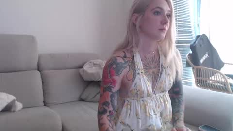 tattoobbgirl online show from 10.17.25