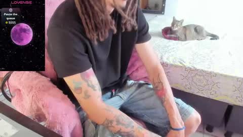 Snapshot of tattooed_couplee chatting on 05.02.26 luck online show from 05.02.26