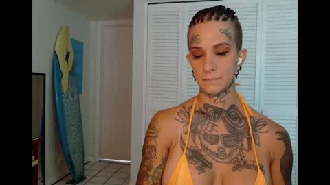 Snapshot of tattooed_natalia chatting on 05.27.26 Natalia 3 online show from 05.27.26