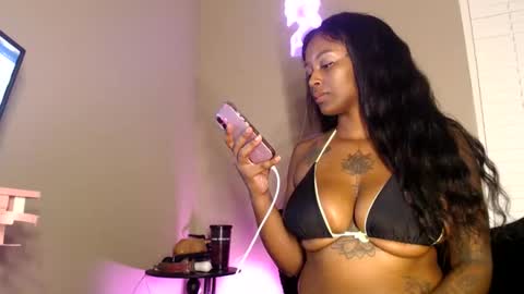 Snapshot of tattooedangelxx chatting on 05.17.26 nyxxx online show from 05.17.26