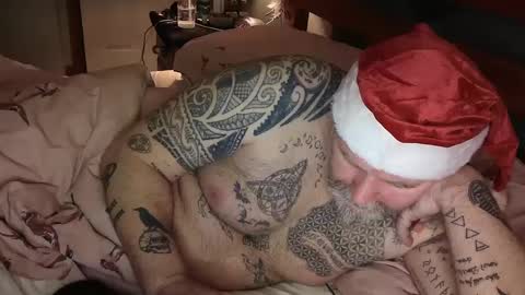 Tattooeddilf 01 online show from 12.18.24