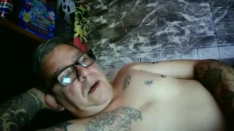 Snapshot of tatts4tits chatting on 06.15.26 dave online show from 06.15.26