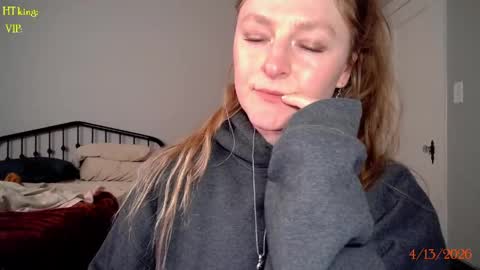 Snapshot of tatum__kahlo chatting on 04.13.26 TATUM ALL MY LINKS online show from 04.13.26