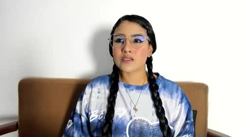 Snapshot of taty_gomez_ chatting on 06.11.26 Tatiana Gomez online show from 06.11.26
