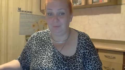 Snapshot of tatyanka_ chatting on 10.14.25 tatyanka_ online show from 10.14.25