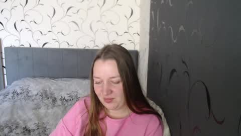 Snapshot of taxxxu chatting on 05.03.26 Diana online show from 05.03.26