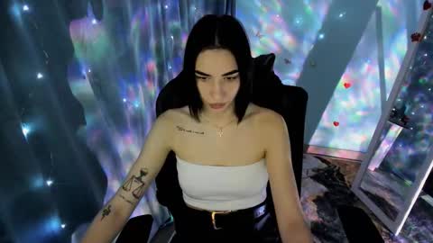 Tayla online show from 11.22.25