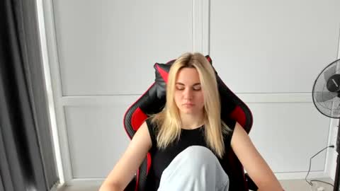 Tay online show from 07.08.26