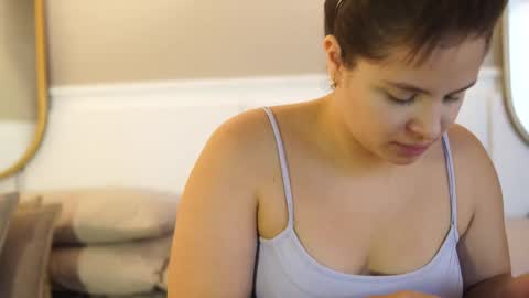 Snapshot of taylerkim chatting on 10.07.25 Teylor Kim online show from 10.07.25