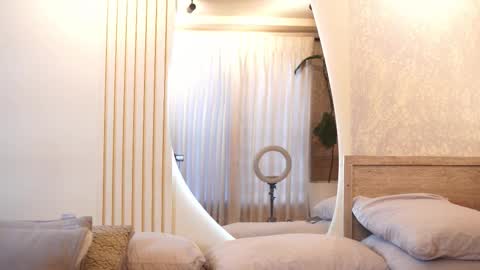 Snapshot of taylerkim chatting on 11.08.25 Teylor Kim online show from 11.08.25