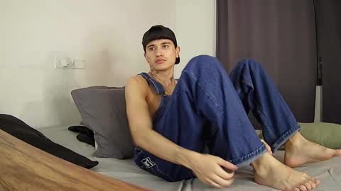 independent model online show from 06.03.26