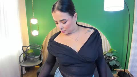 Taylor Bennet online show from 12.21.25