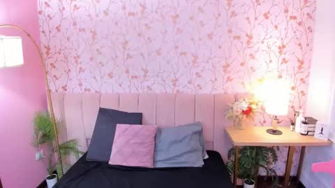 Taylor Bennet online show from 02.09.26